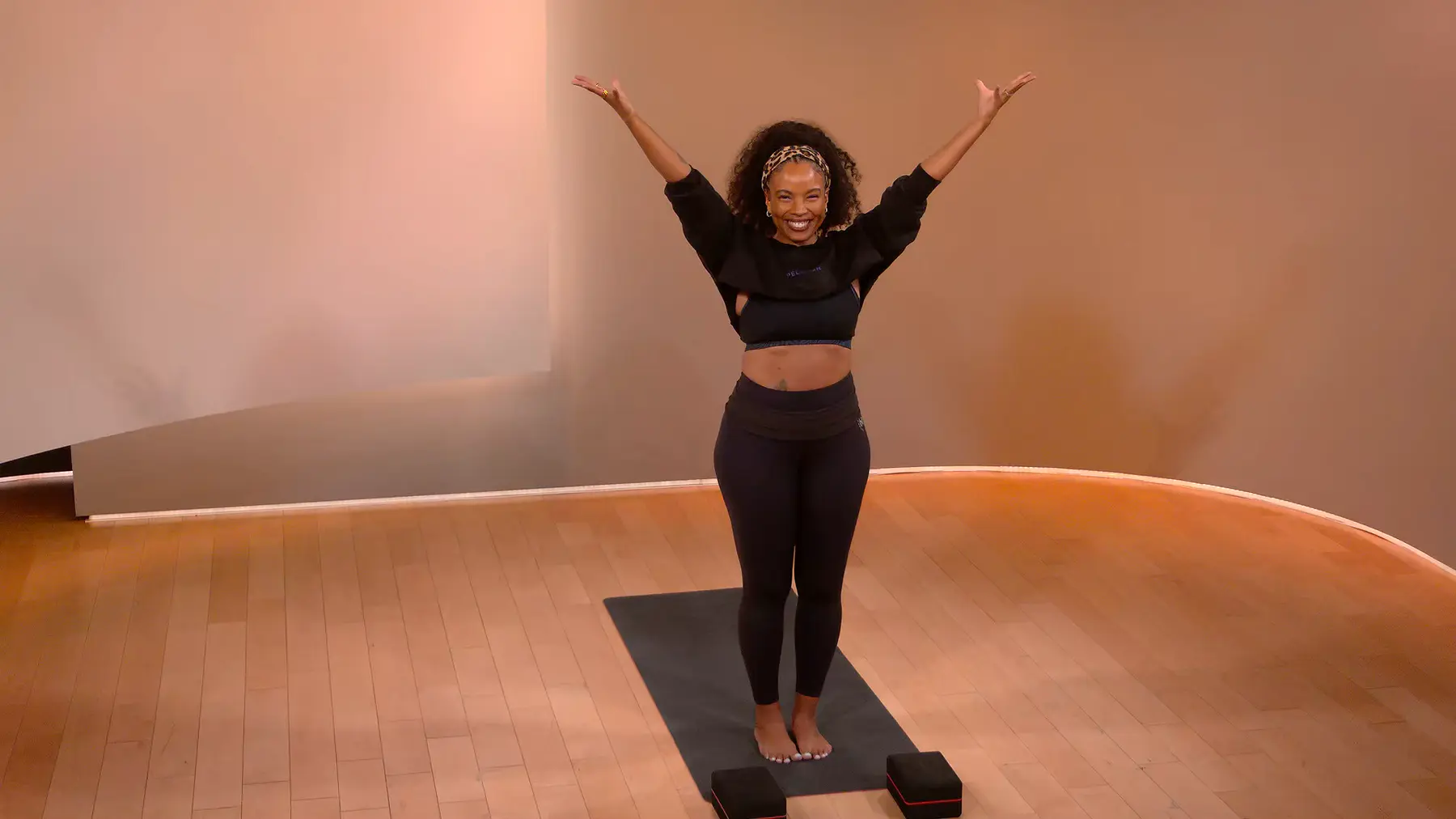10 min Focus Flow: Sun Salutations