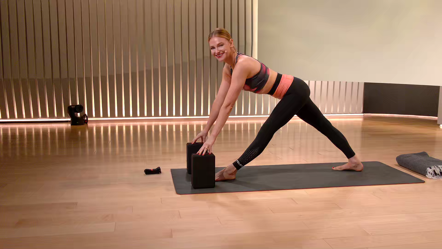 20 min Focus Flow: Hamstrings