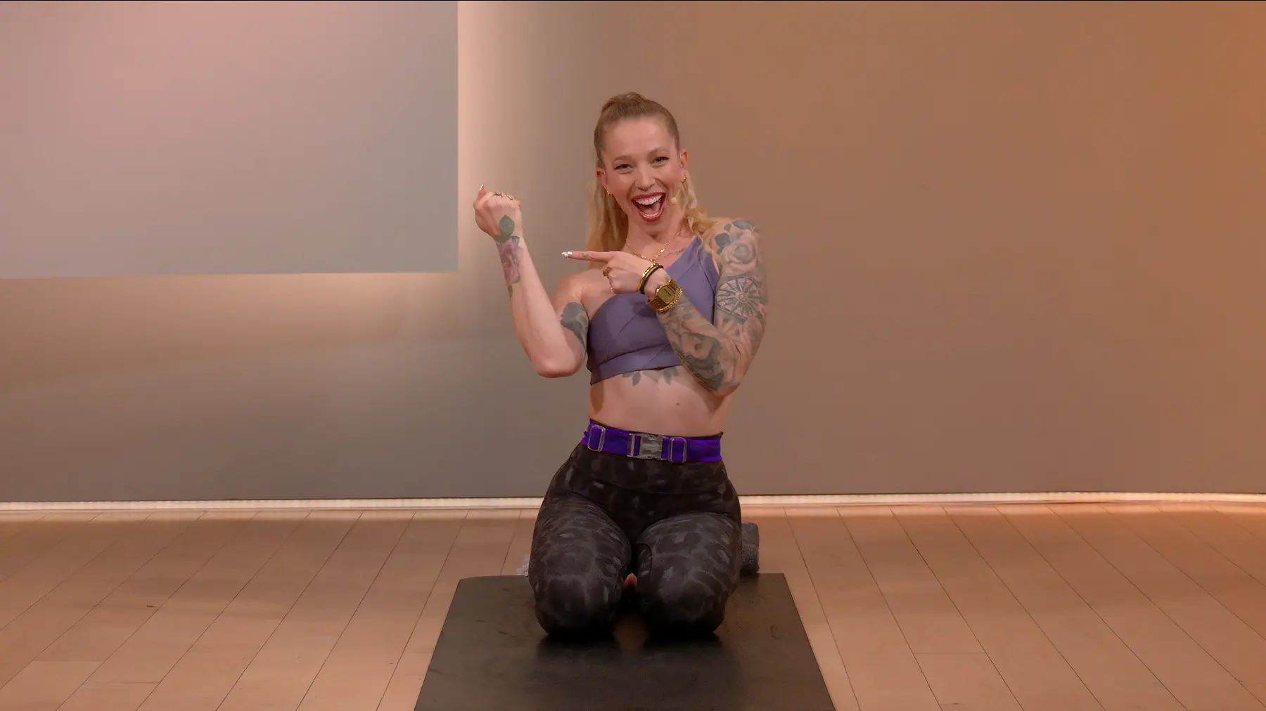 10 min Focus Flow: Wrists