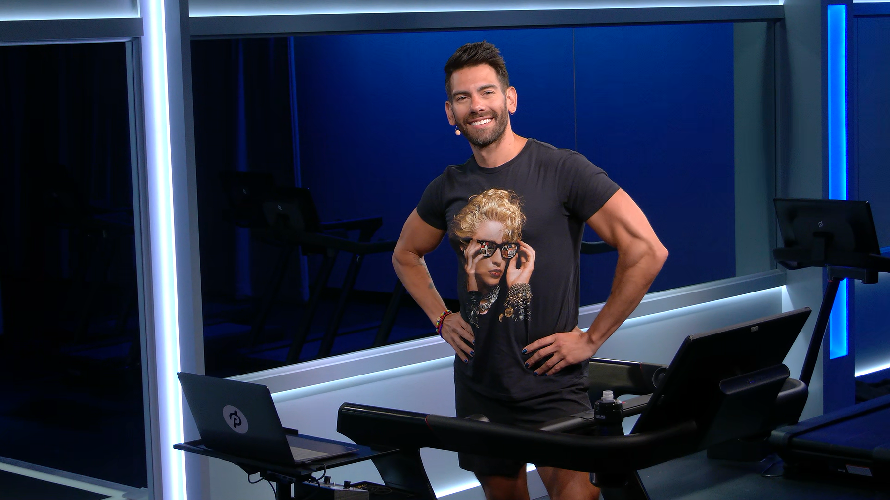 Extra 10: Madonna Walk