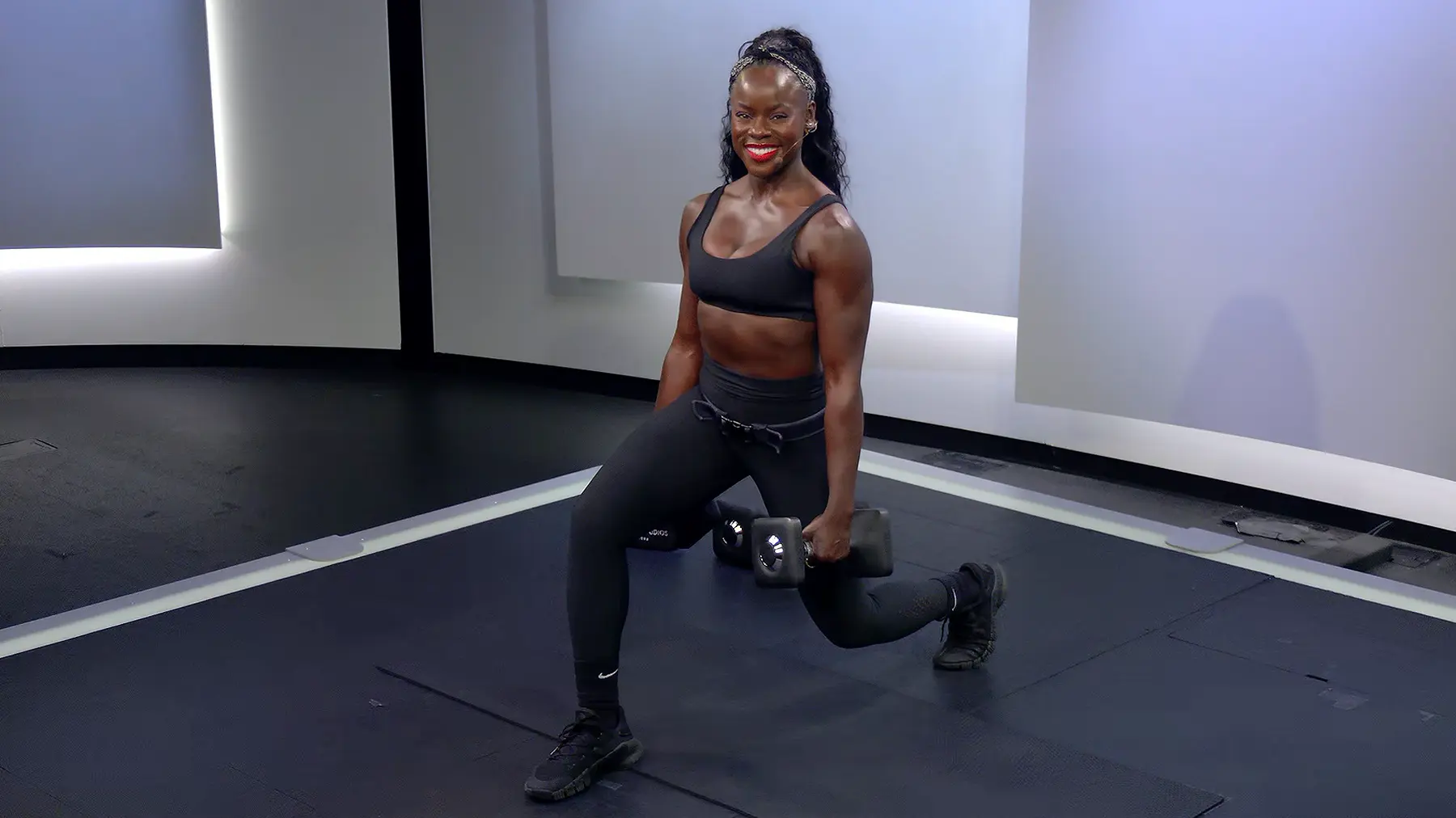 30 min Glutes & Legs Strength