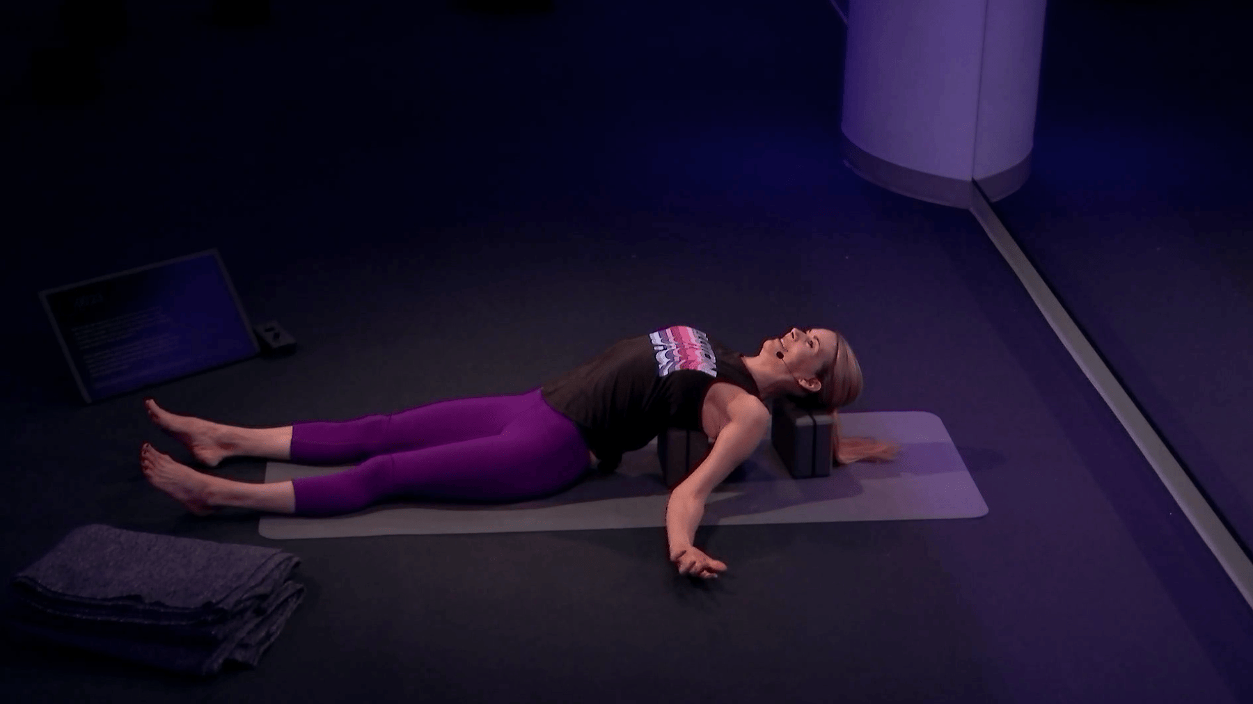 10 min Postnatal Yoga Flow