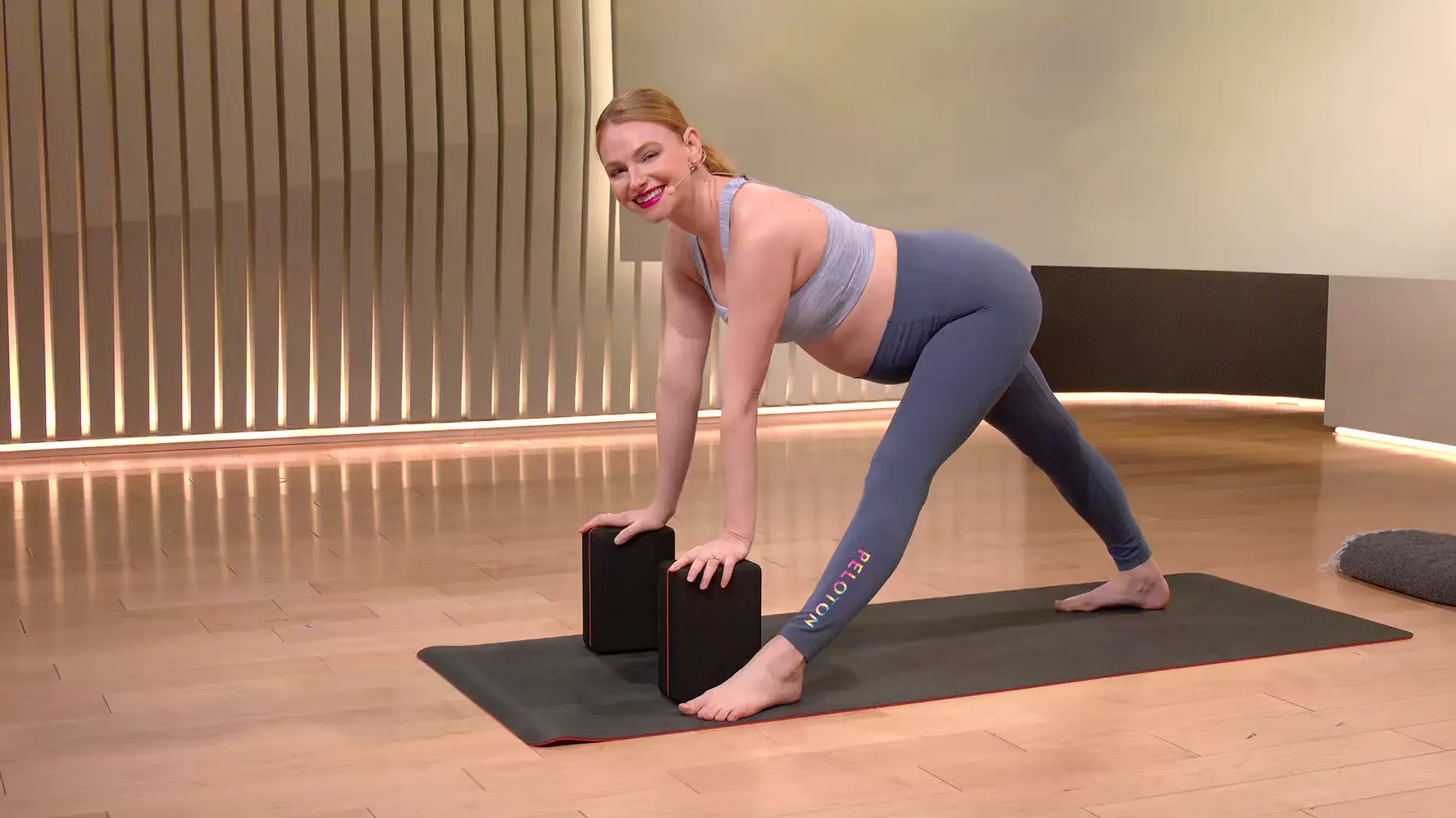 20 min Prenatal Yoga Flow