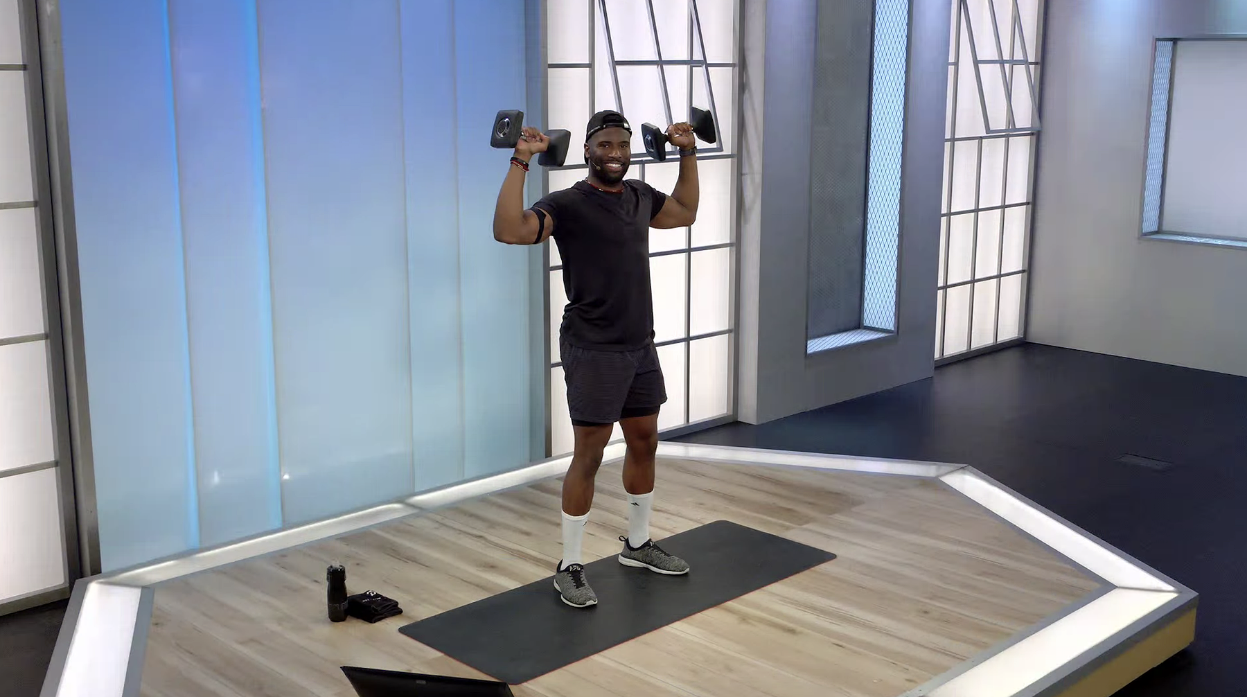 15 min Arms & Shoulders Strength