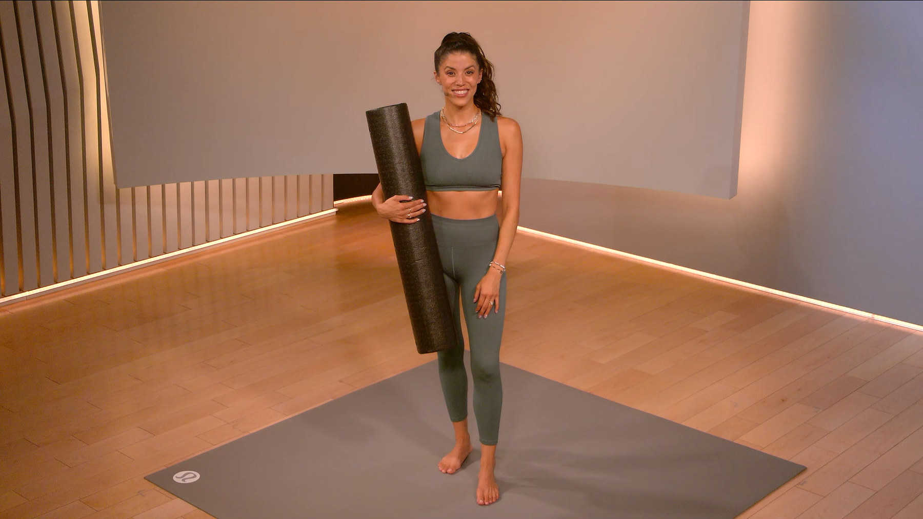 10 min Foam Rolling: Hips