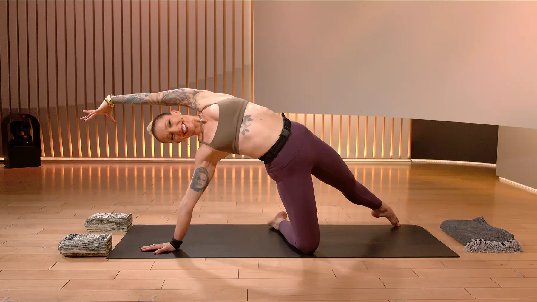 30 min Grounded Yoga Flow