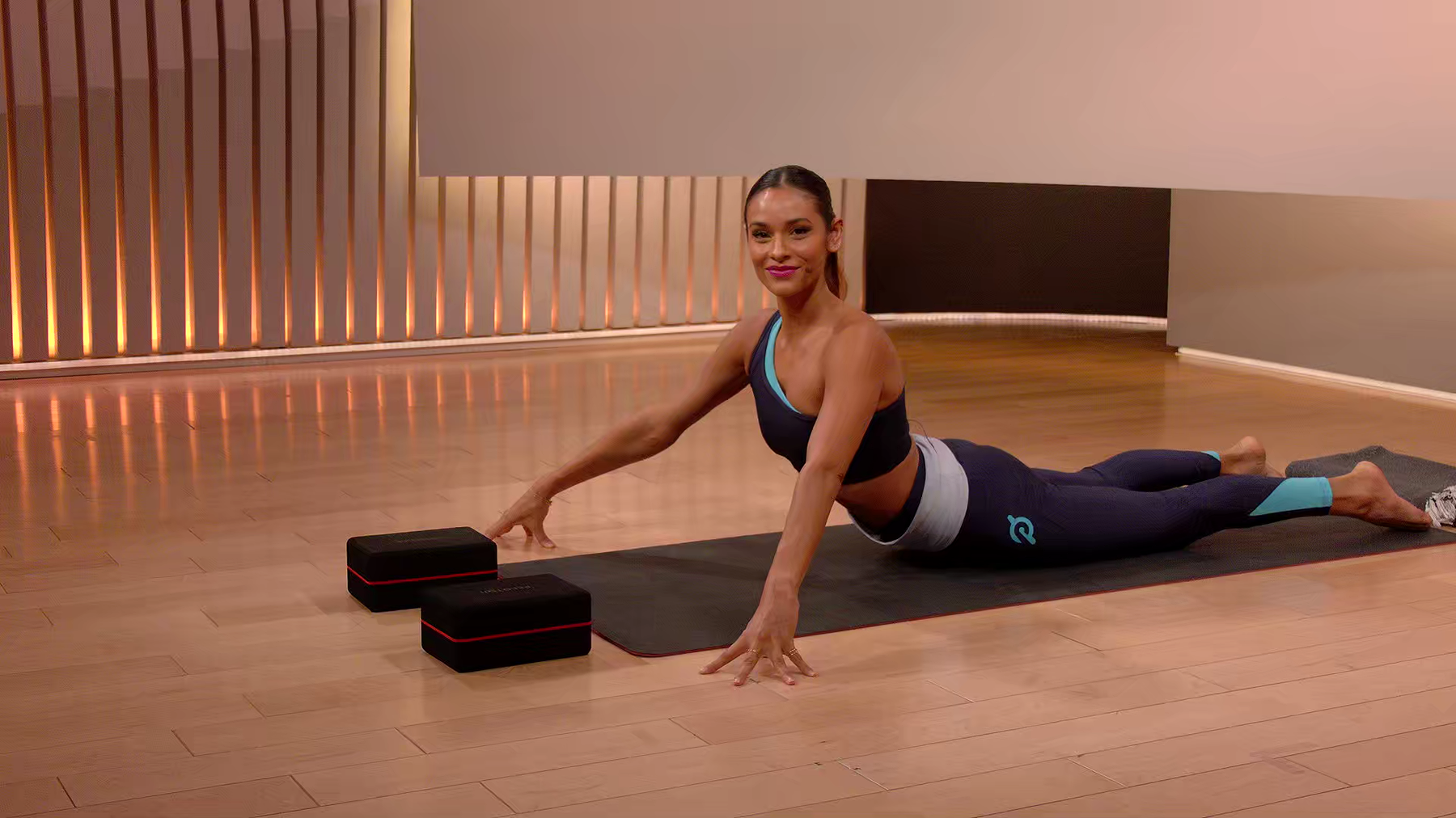 30 min Focus Flow: Chest Openers