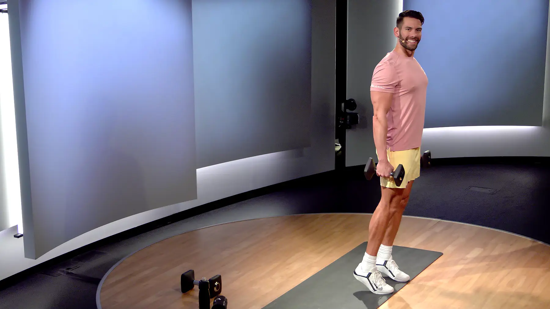 20 min Glutes & Legs Strength