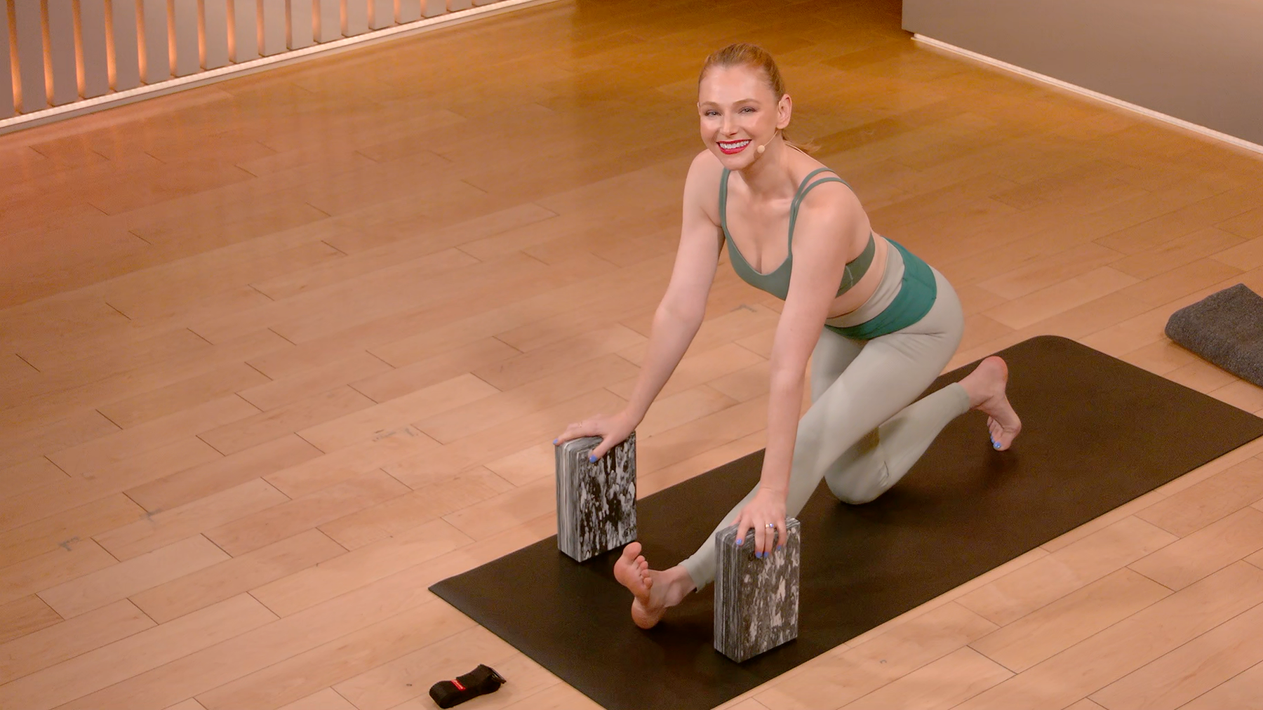 30 min Focus Flow: Hamstrings