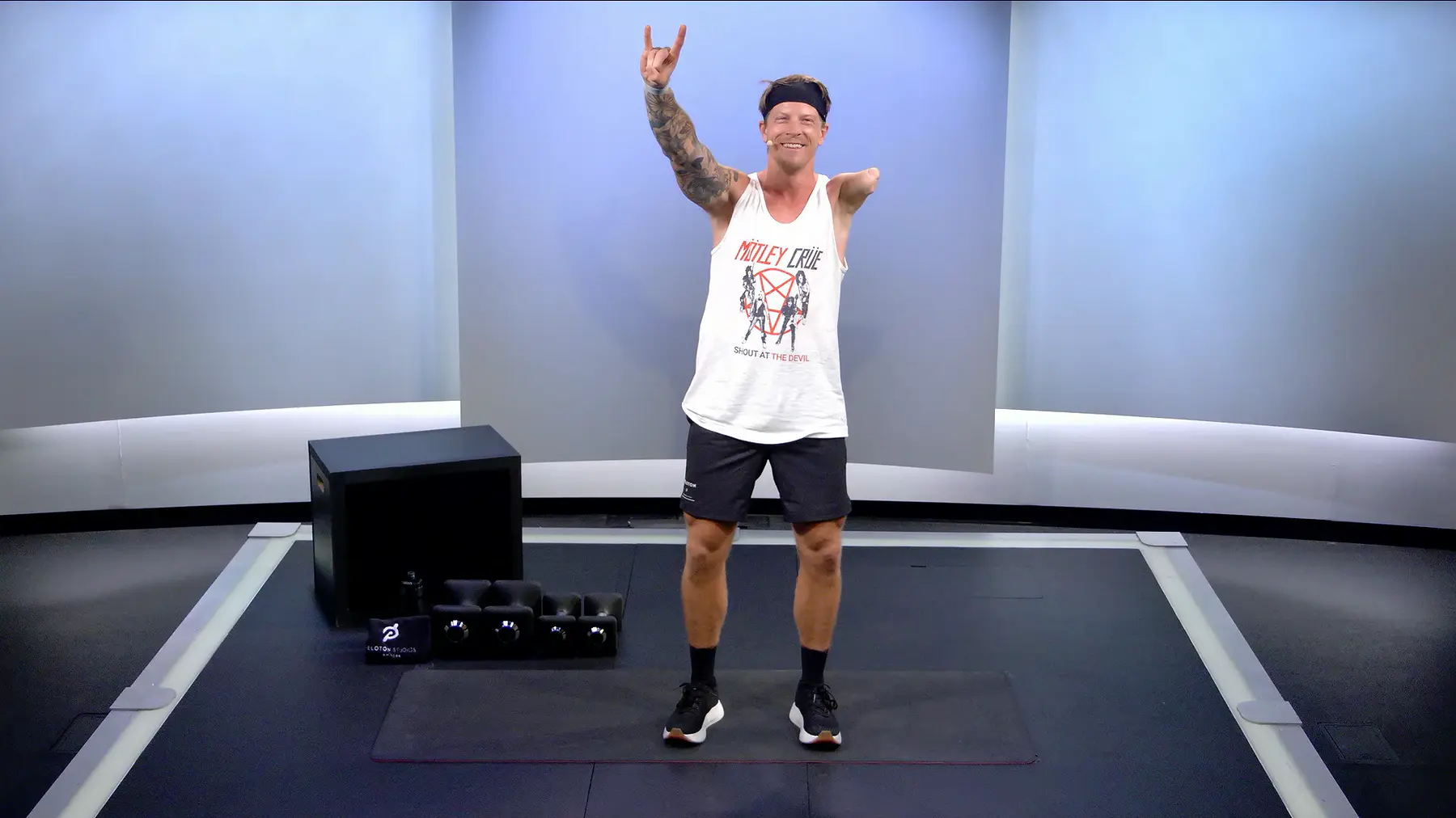 20 min Mötley Crüe Chest & Back Strength
