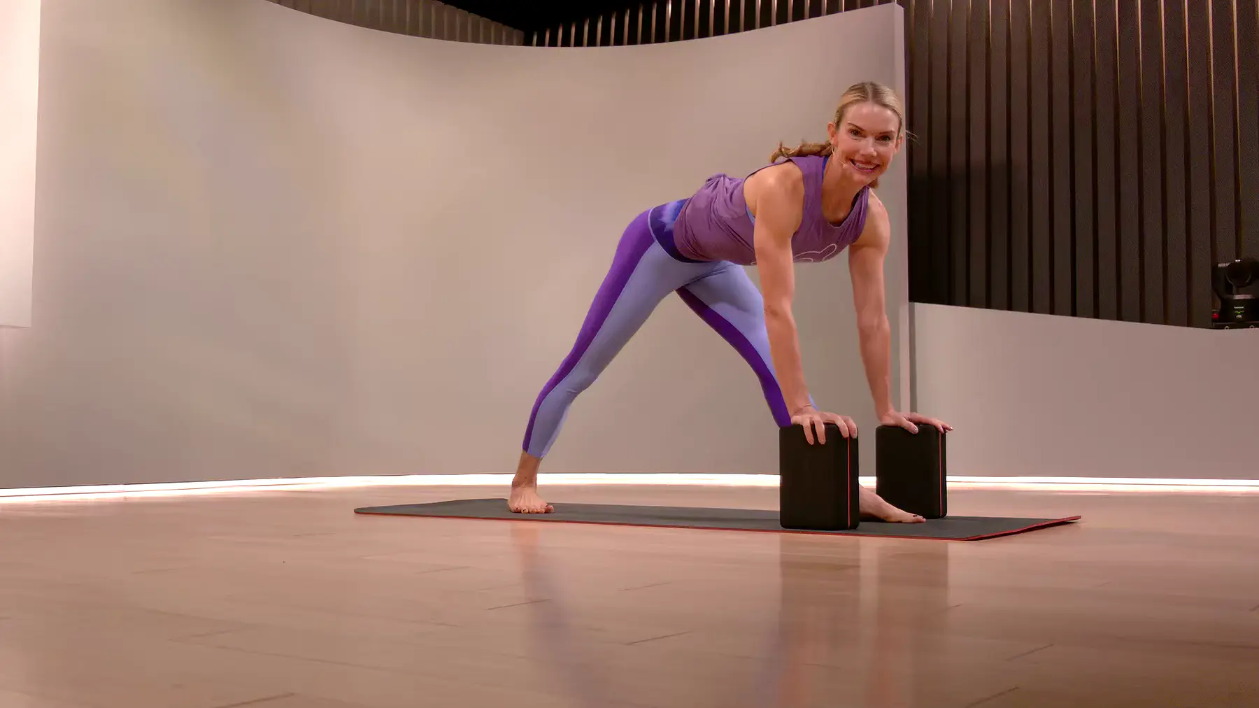 10 min Focus Flow: Hamstrings