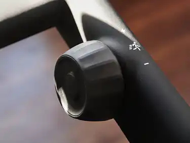 Adjusting Tread speed with knob