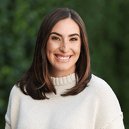 Blake Bakkila headshot