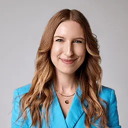 Author Kristine Thomason